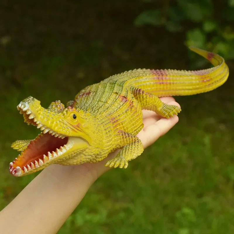 

HOT SALE 30cm Simulation Crocodile Animal Models Rubber Toy Reptiles Props Joke Prank Gift About Novelty Spoof Jokes Toys