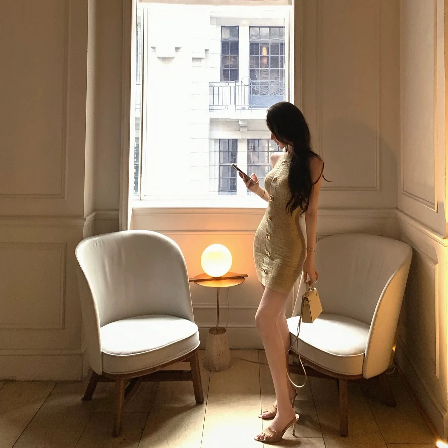 مثير محبوك فستان بلا أكمام المرأة الرسن الرقبة الجوف خارج قبالة الكتف فستان قصير Bodycon