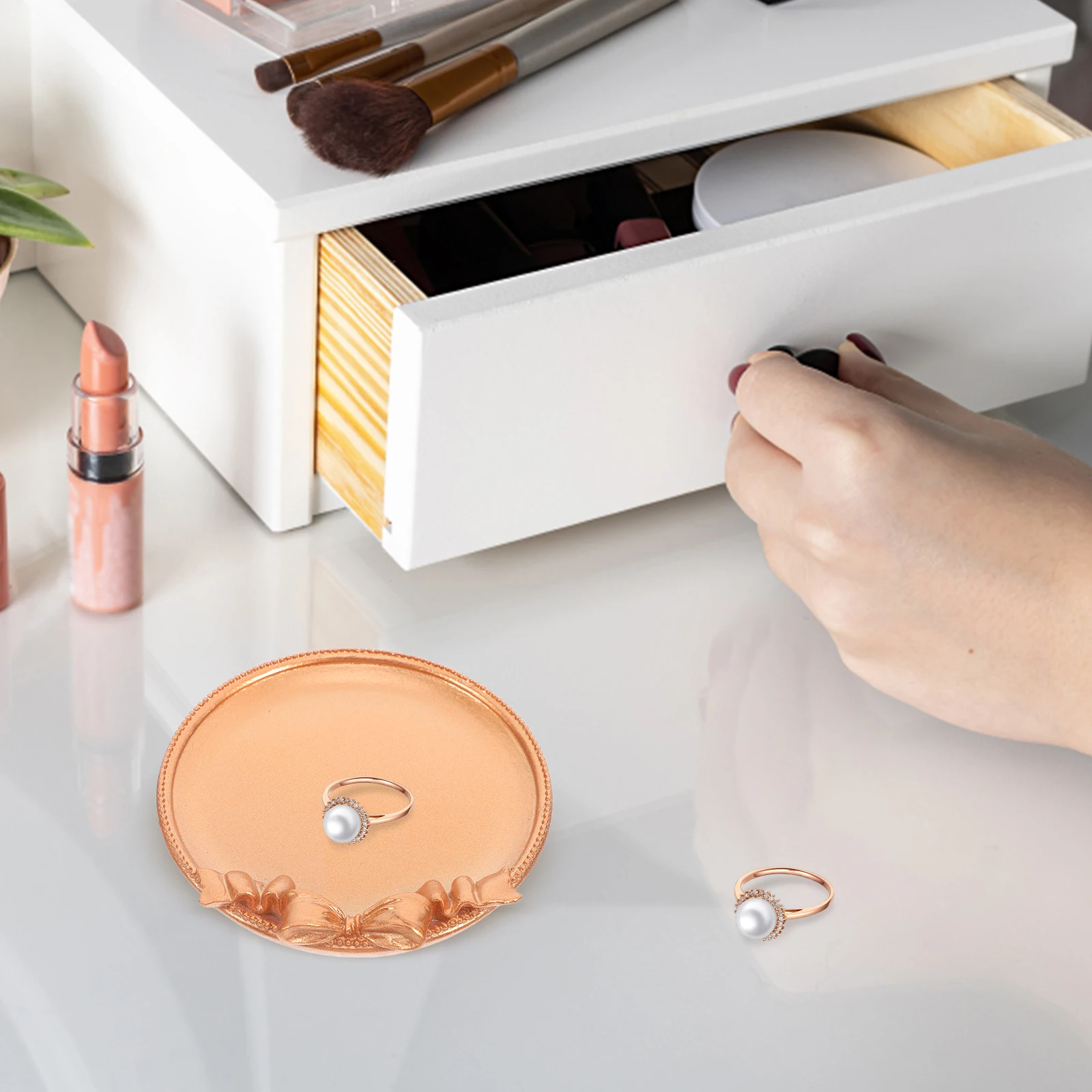 

2Pcs Bowknot Decorative Jewelry Tray Resin Vanity Organizer Tray Rings Earrings Holder for Dresser Table Jewelry Bowl