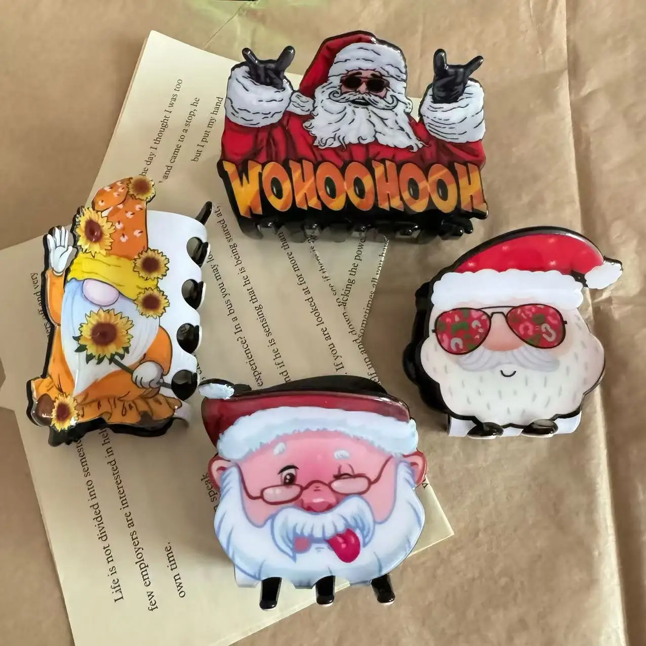 

DuoShang Funny Sunglasses Santa Claus Hair Claw Cartoon Christmas Series Claw Clips Crab Hair Clips for Women Hair Accessories