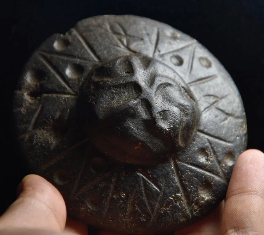 

Old China Hongshan Culture collectible Meteorite Exquisite Statue