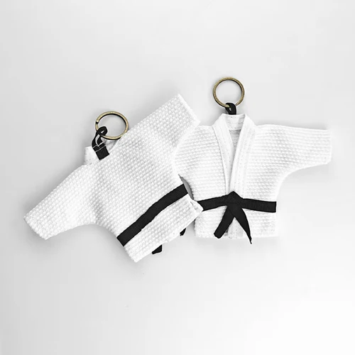 Imagen 2 del producto Llavero judoUniform Suministros de kimono Colgante de dibujos animados Regalos deportivos Llavero con botón de recuerdo