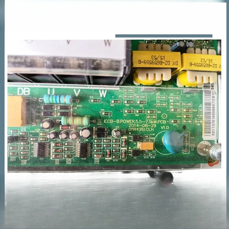 Suitable for Escalator Inverter CON9200-A0075-2-4 0090 A0110 0150 New
