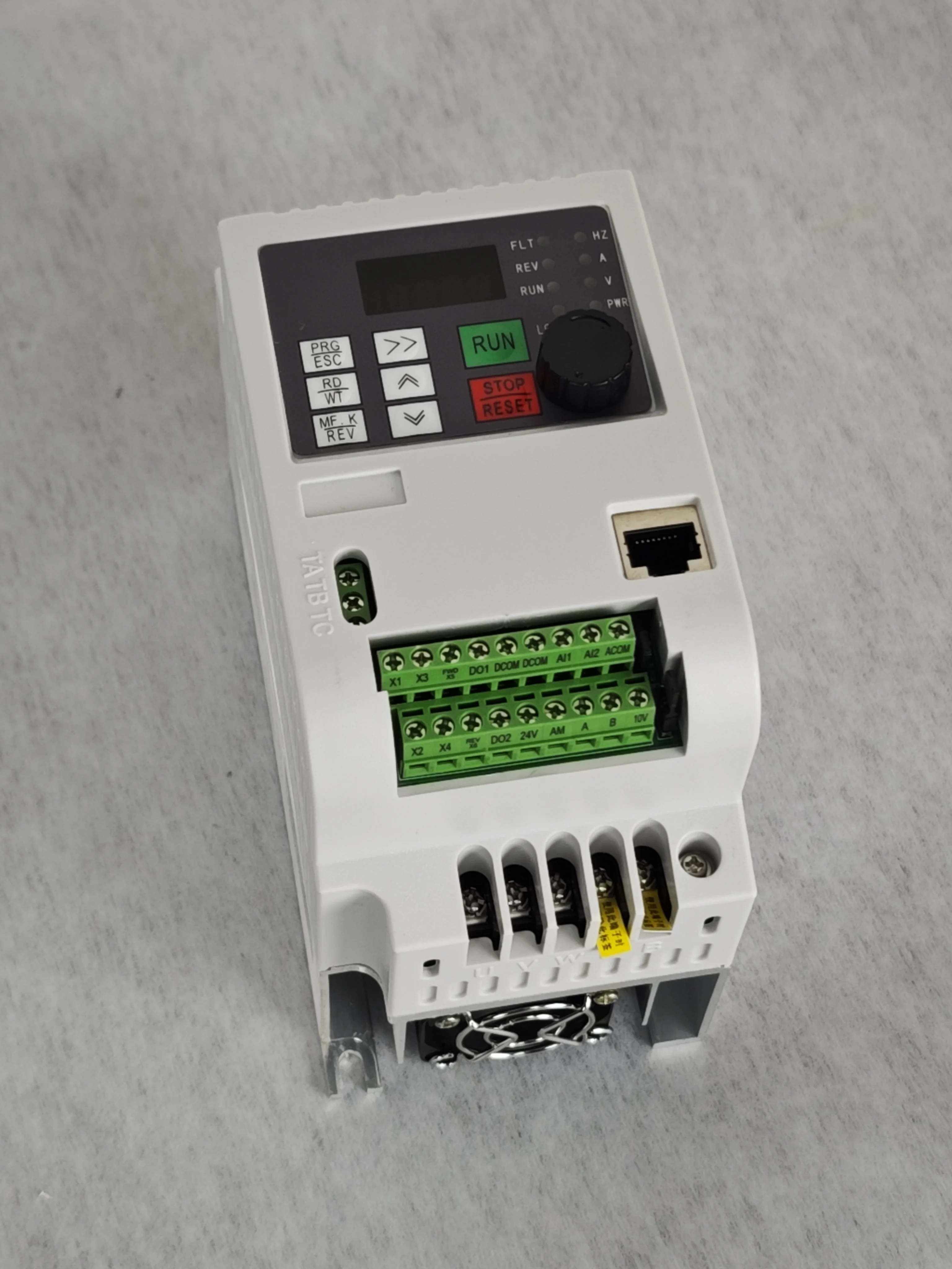 220V Single Phase to 3 Phase VFD Inverter 1.5KW-11KW Variable Frequency Drive Converter Stable Performance for AC Motor