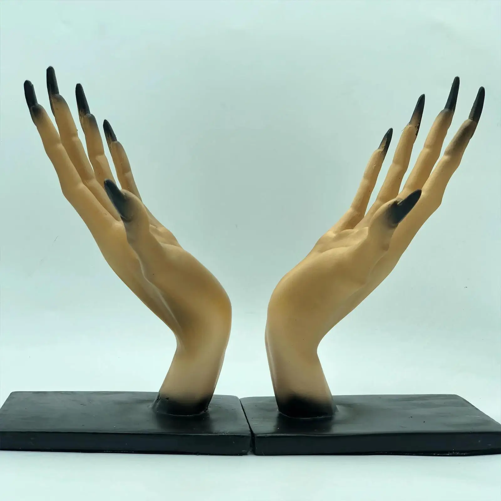Black Witch Hand Bookends Halloween Decoration Resin Book Support for Bookshelf Creative Home Office Study Room Decor