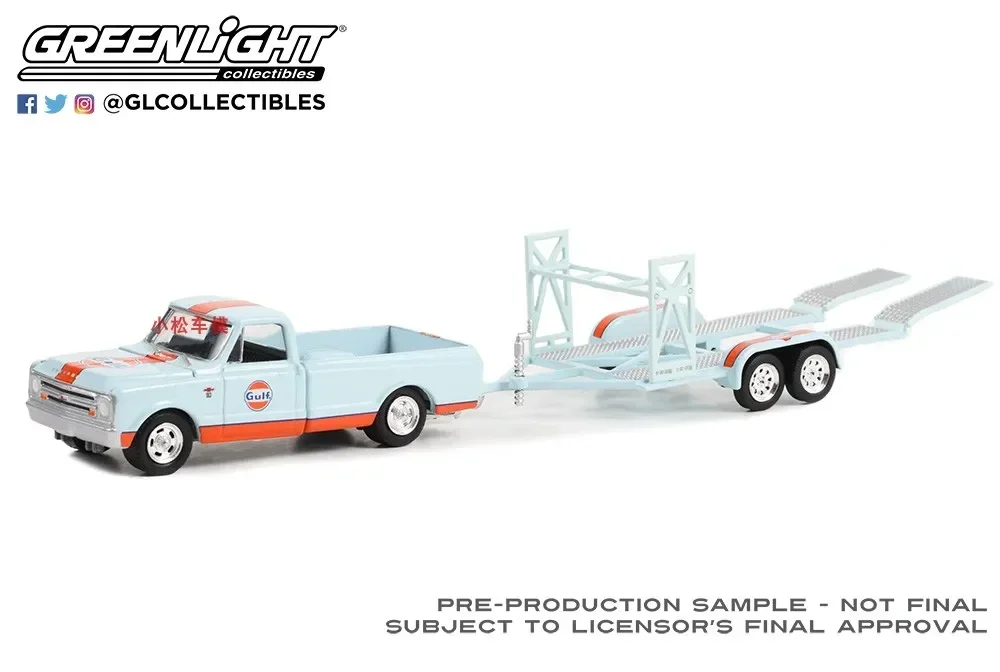 1:64 1968 Chevrolet C-10 Short Bay Oil Gulf Oil and Tandem Truck Trailer Collection of car models