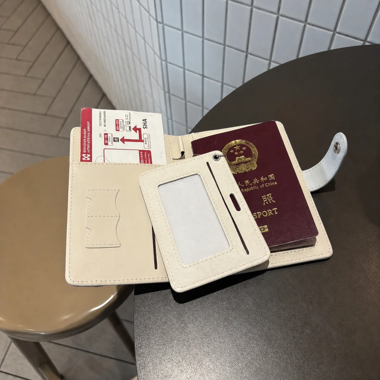 Porta Passaporto Sottile da Vi - Travel Accessories Dog recensione e prezzo