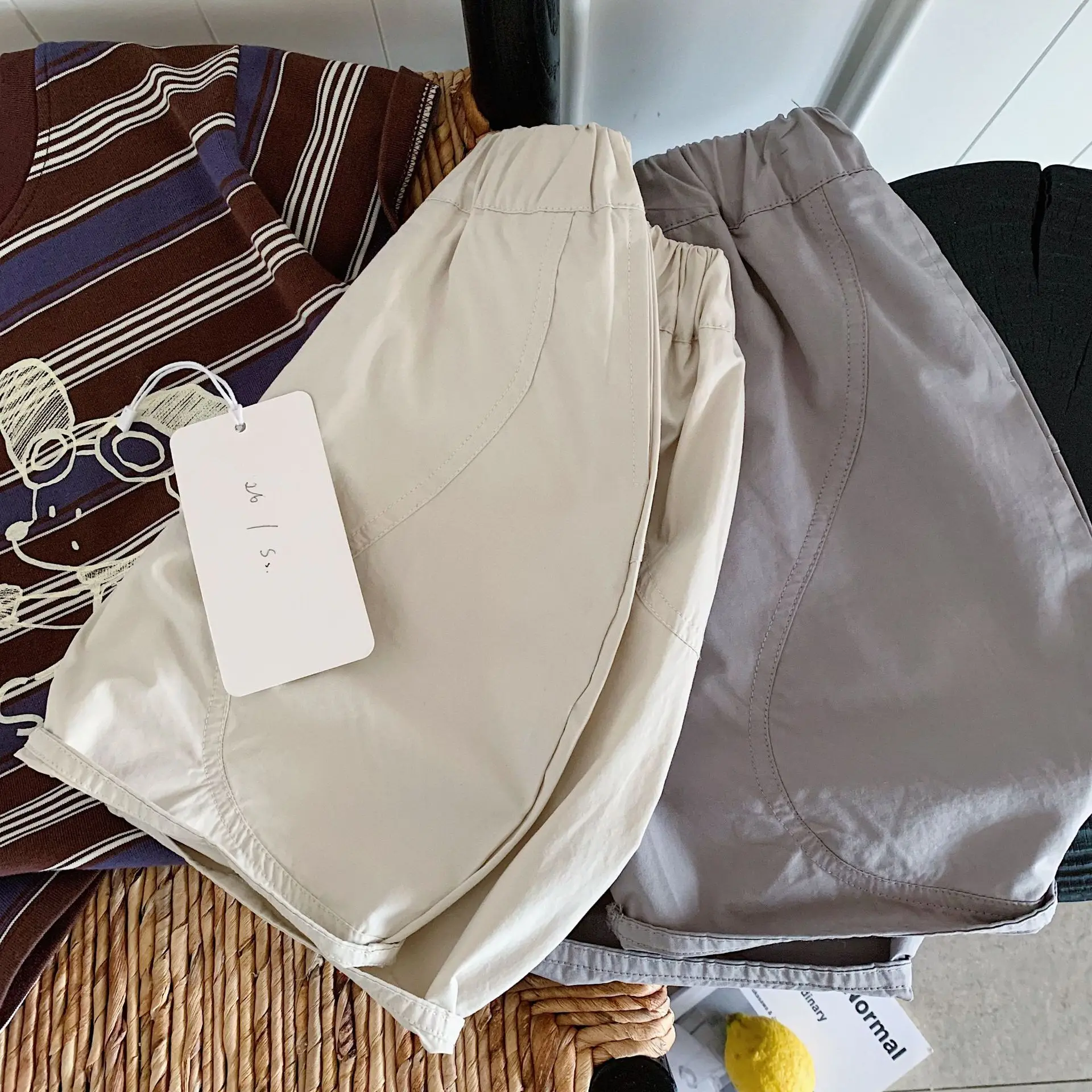 Children's shorts 2026 summer new Korean boys and girls solid color five quarter pants, small and medium-sized thin pants