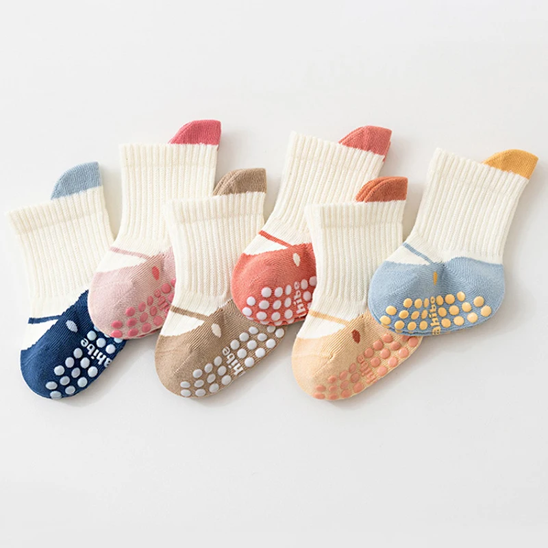 One Pair Kids' Cotton Non-Slip Floor Socks, Suitable for Babies, Toddlers, Girls Boys Aged 0-5Y, Stylish Boneless Home Socks