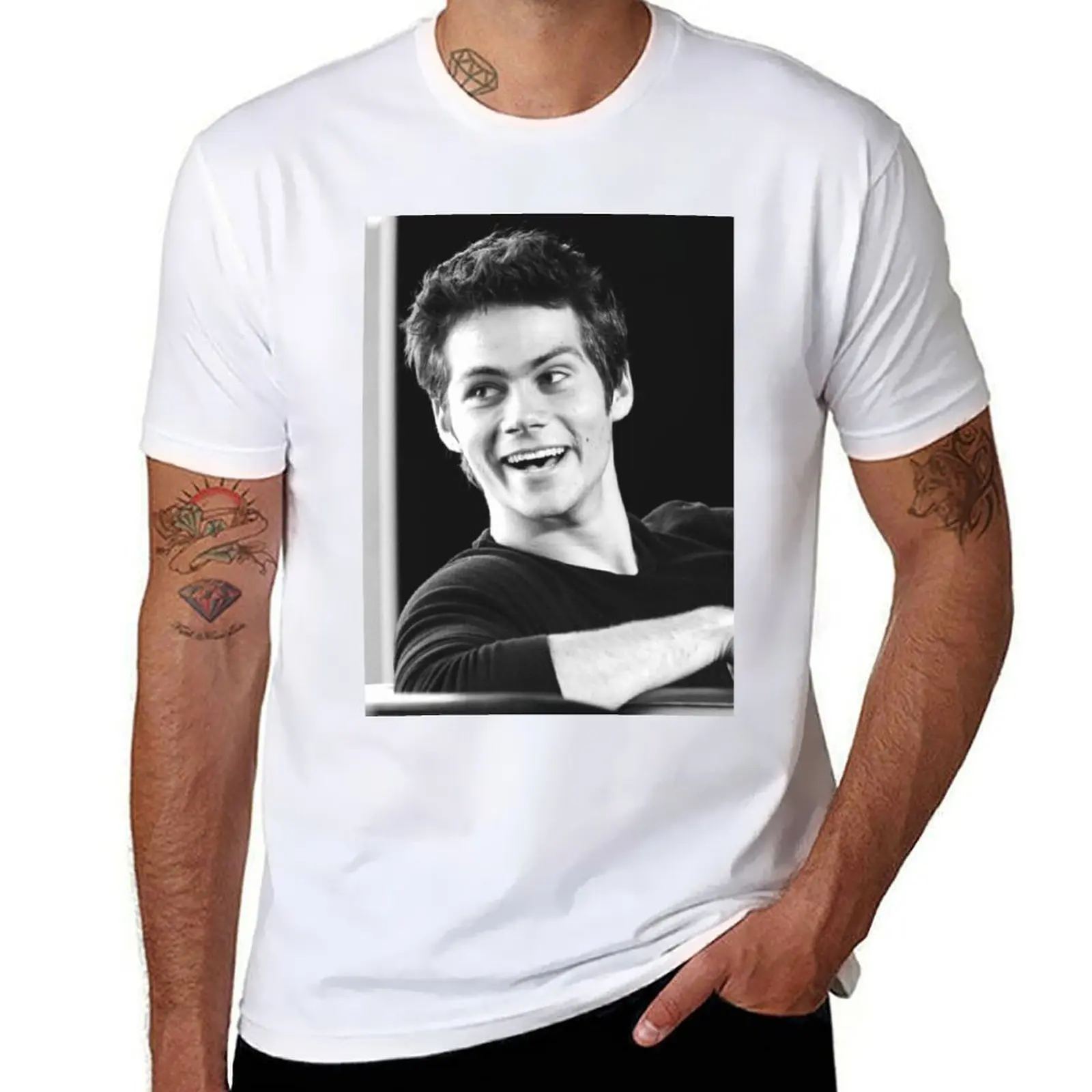 

dylan obrien T-Shirt t shirt man designer man t shirt designer T-Shirt