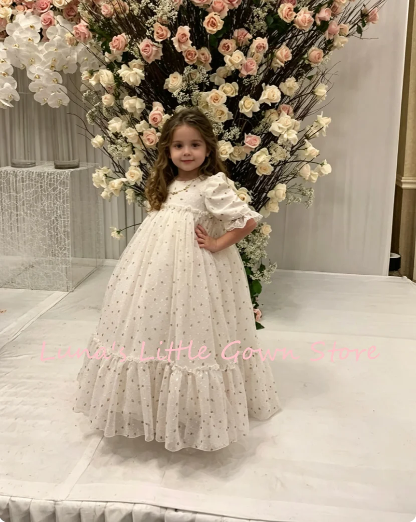 Vestido de niña de las flores de tul a rayas blancas con mangas largas abullonadas, cuello con volantes, decoración floral 3D, corte en A para Primera Comunión o boda al aire libre
