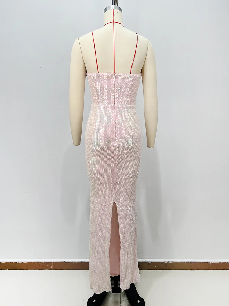 Seksowna, różowa suknia wieczorowa bez ramiączek, z cekinami, dopasowany krój i rozcięcie, luksusowe zdobienia z koralików, suknia na studniówkę, formalna suknia wieczorowa.