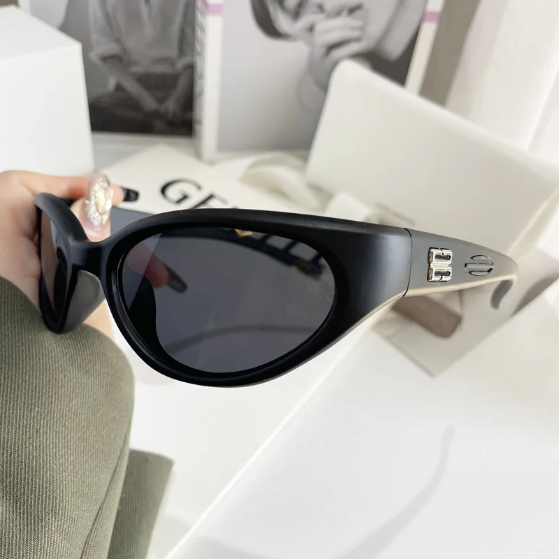 Y2K Cat Eye Sunglasses Women For Men Luxury Brand Designer Vintage Sun Glasses Popular Punk Hip Hop Rainbow Sexy Ladies Shades