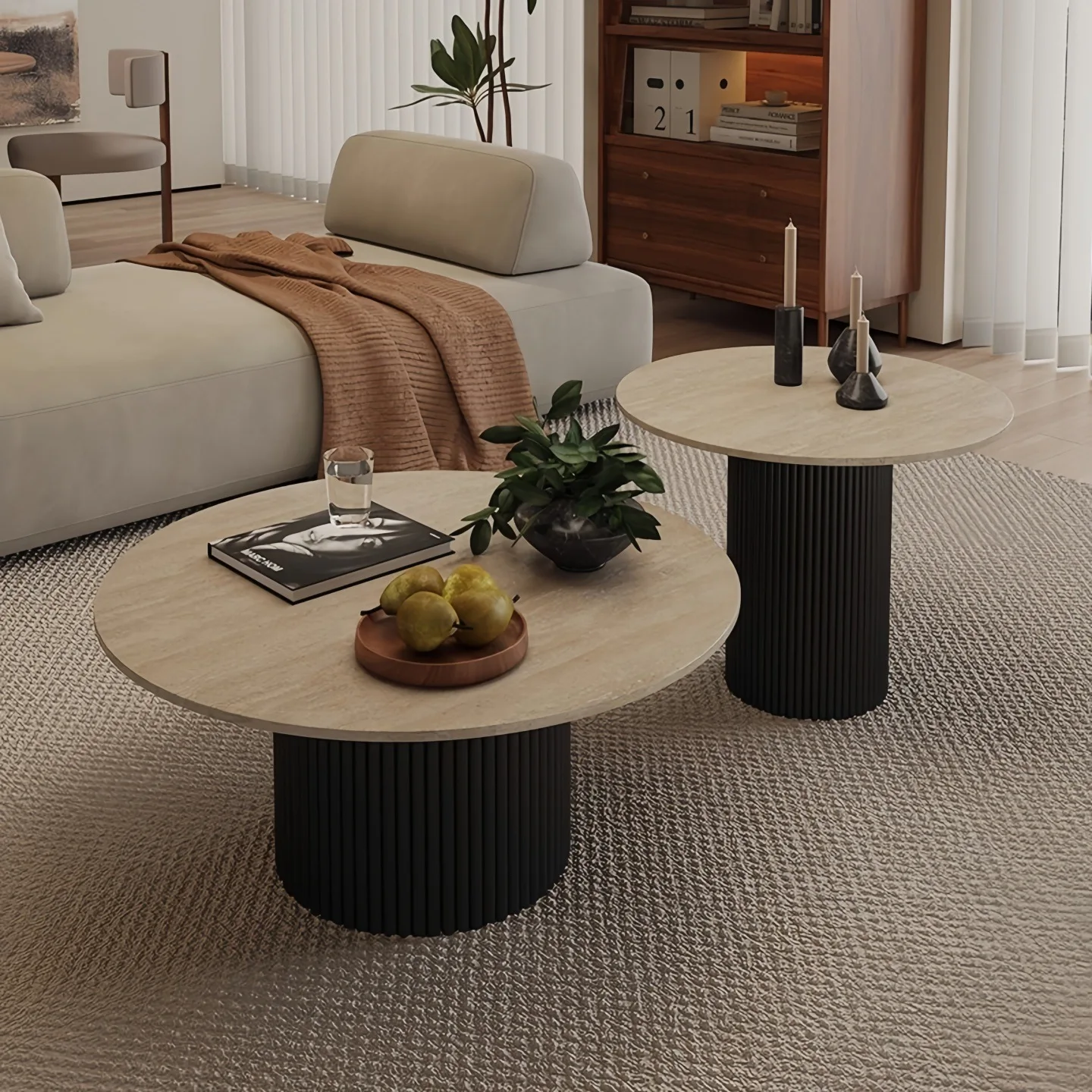 الترافرتين، بلاطة الصخور، طاولة القهوة، المجموعة، مستديرة، غرفة المعيشة، منزلية، شقة صغيرة بسيطة، حديثة #2