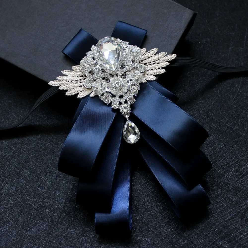 

Роскошный полиэстеровый галстук-бабочка в британском стиле с ромбовидным воротником и цветком, повседневное украшение на шею для мужчин