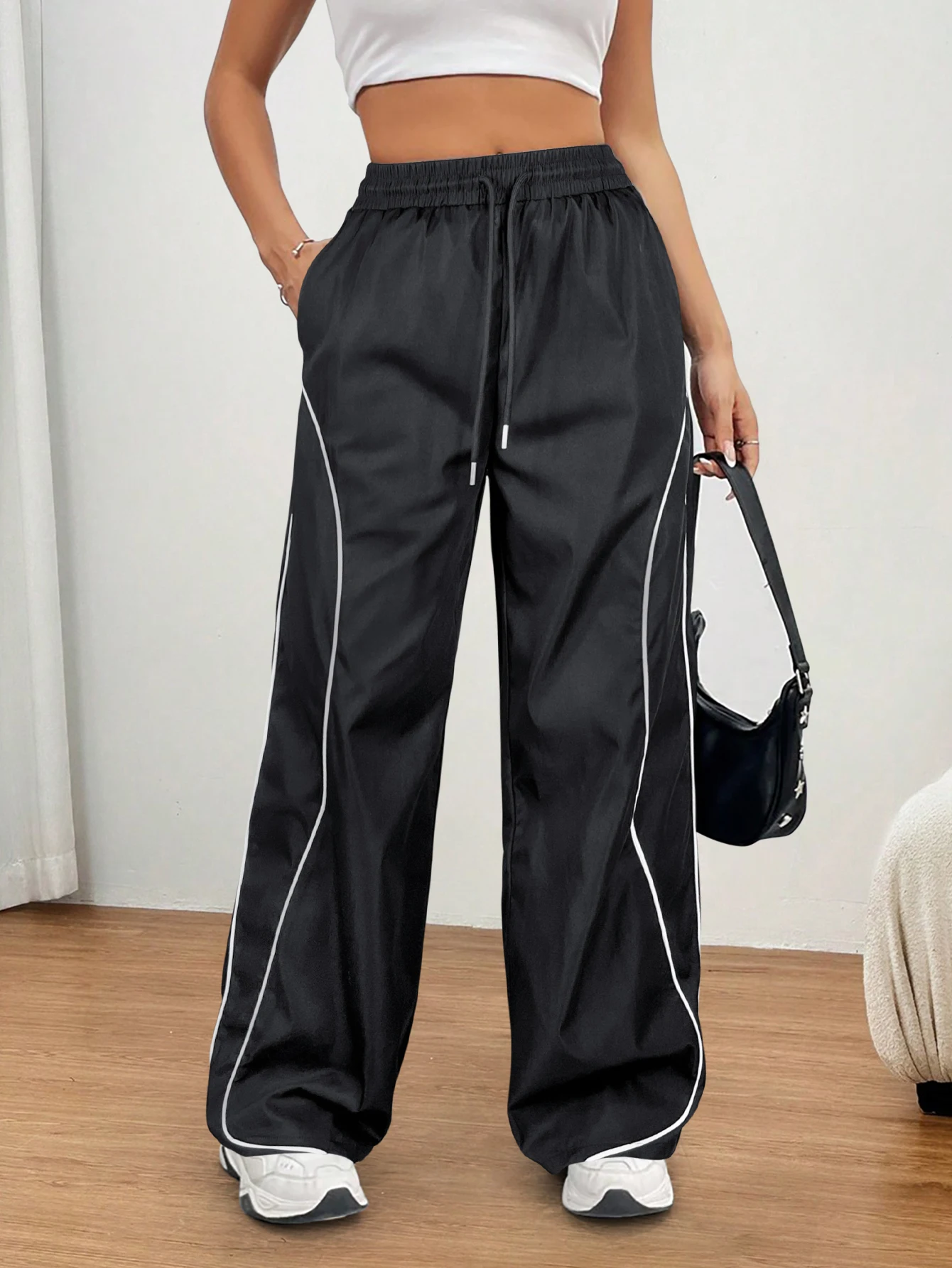 กางเกงคาร์โก้ทรงหลวมขาบานเอวยางยืดลายทางสไตล์ Y2K สำหรับผู้หญิง เอวกลาง มีเชือกผูก