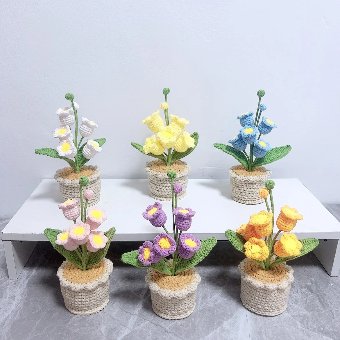 Campana de orquídeas, maceta de flores de ganchillo, flor creativa tejida en maceta, bonita mesa de planta de ganchillo, decoración del hogar, flor Artificial