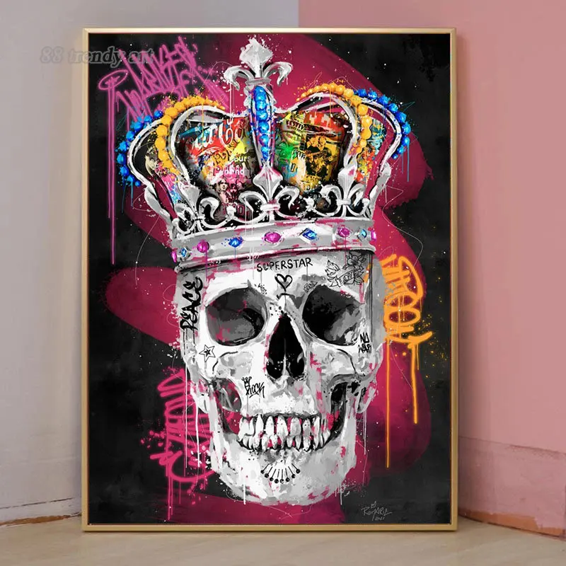 การแนะนำและรีวิวภาพวาดผนังแนวกราฟฟิตี้ Abstract Skull with A Crown สำหรับการตกแต่งบ้านที่ไม่ซ้ำใคร