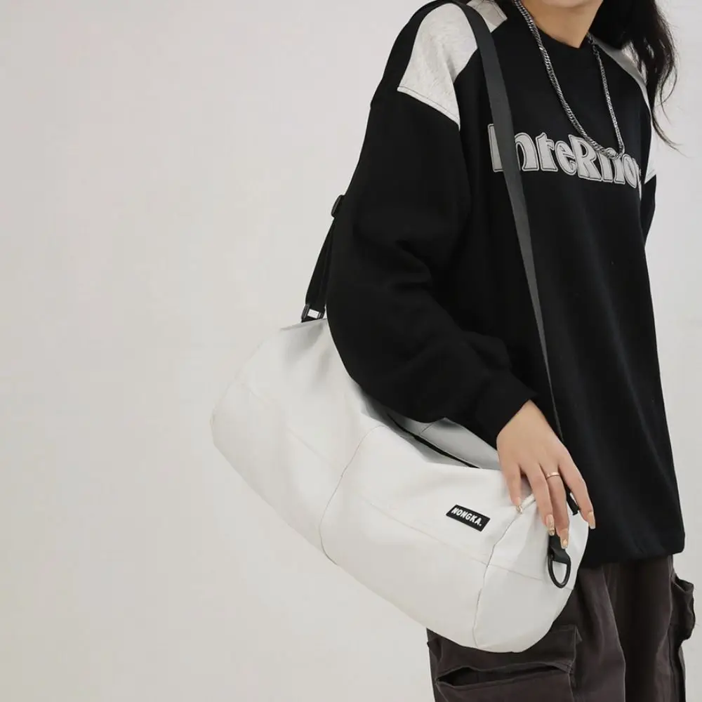 

Causal Sports Shoulder Bag Solid Color Lightweight Nylon Cloth Shoulder Bag Leisure Large Capacity Cylinder Messenger Bag Unisex