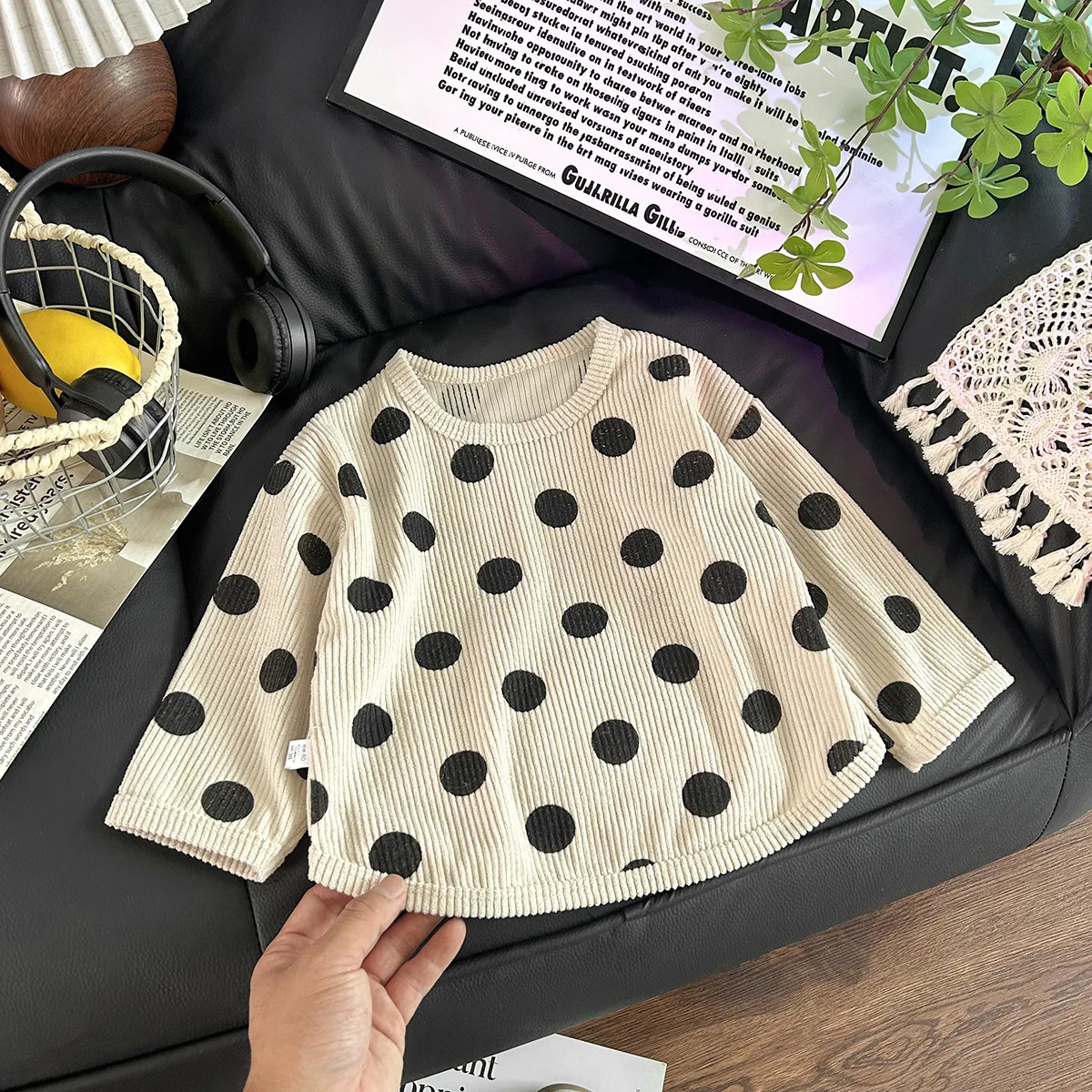 Kinder-Langarmshirt mit Polka-Dot-Muster, koreanischer Stil, Herbst-Baby-Freizeit-Unterhemd für Jungen und Mädchen, Rundhals-Strickkleidung – Detail 2