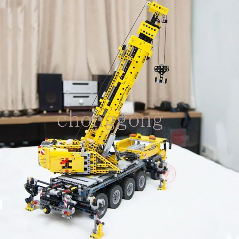 Classic Engineering Vehicle Motor Power Mobile Crane Mk II Fit 42009 Model Building Kits Blocks Bricks Gift Toys Birthday Gifts