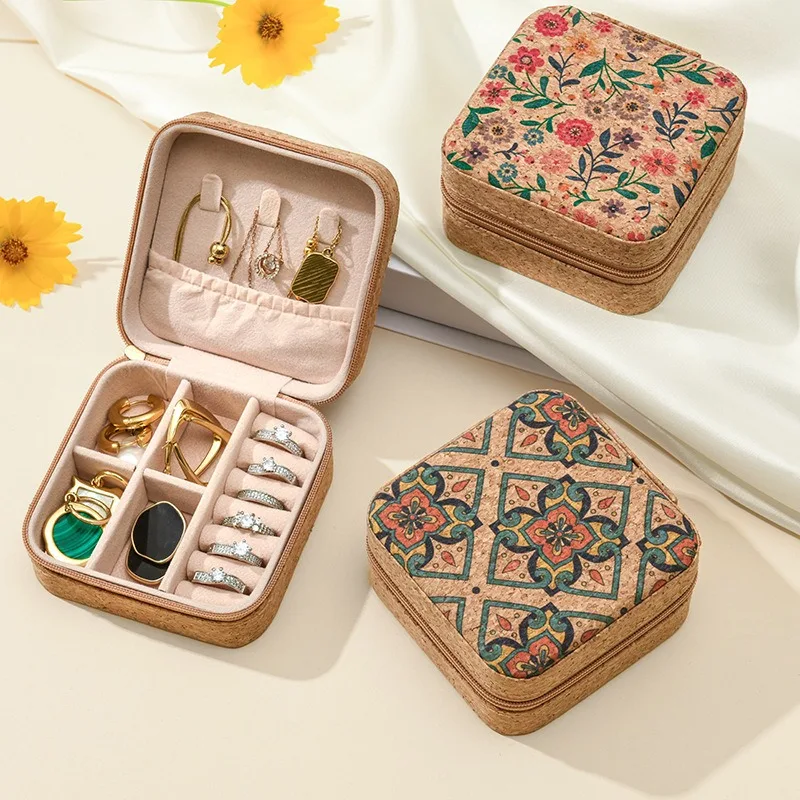 

Vintage Cork Jewelry Organizer Box Bohemia Portable Earrings Storage Box Flowers Retro Necklace Storage Case Display Travel Bags