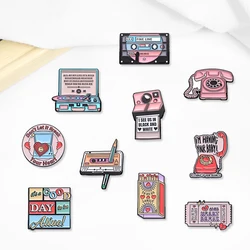 Creative Trendy Stamp Pink Text Retro Phone Oil Drop Lapel Brooch Badge Pin Denim Bag Gift Men Women Fashion Jewelry Accessories
