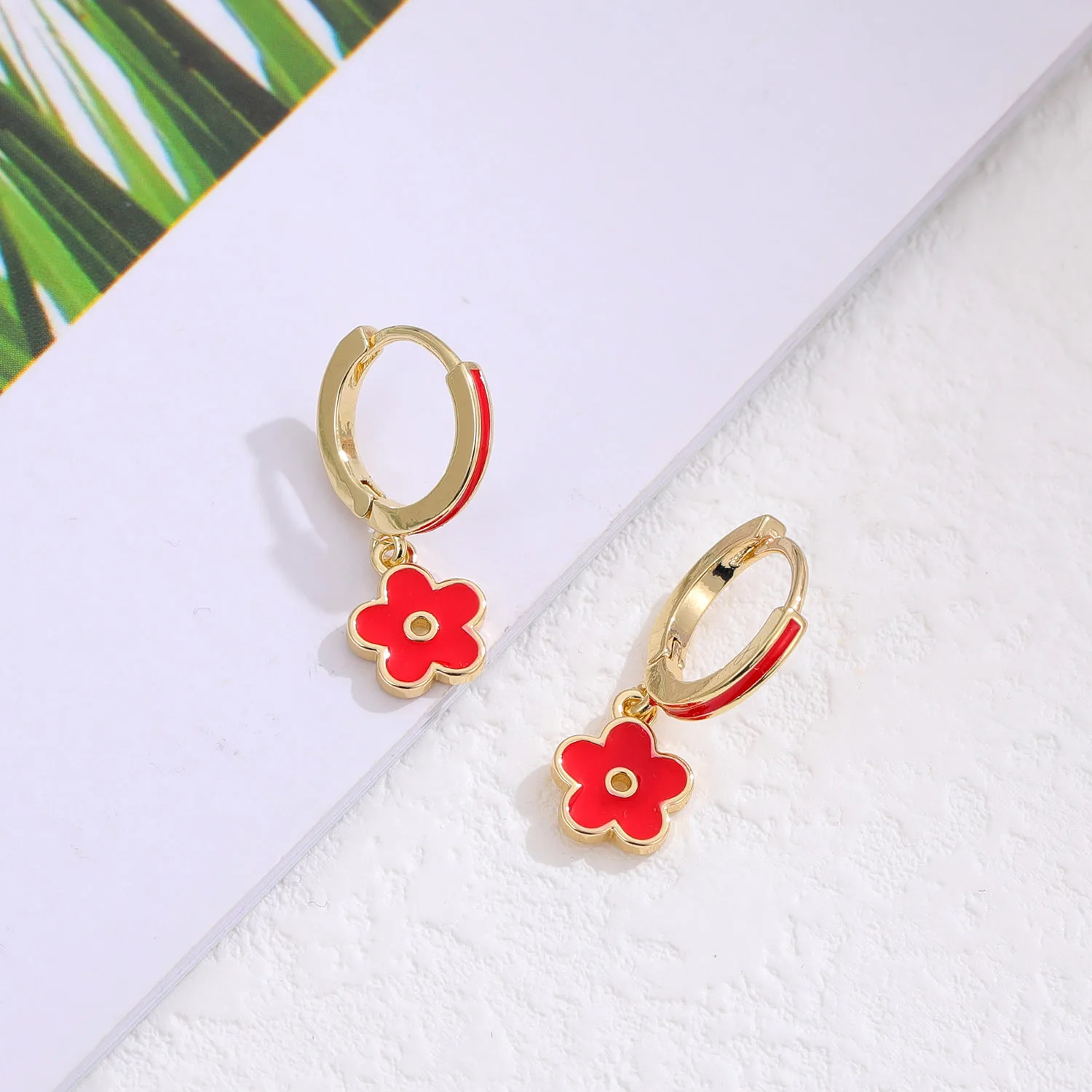 Boucles d'oreilles pendantes roses brillantes pour enfants, petite fleur, fantôme chic, cadeau pour fille, mignon, automne, printemps