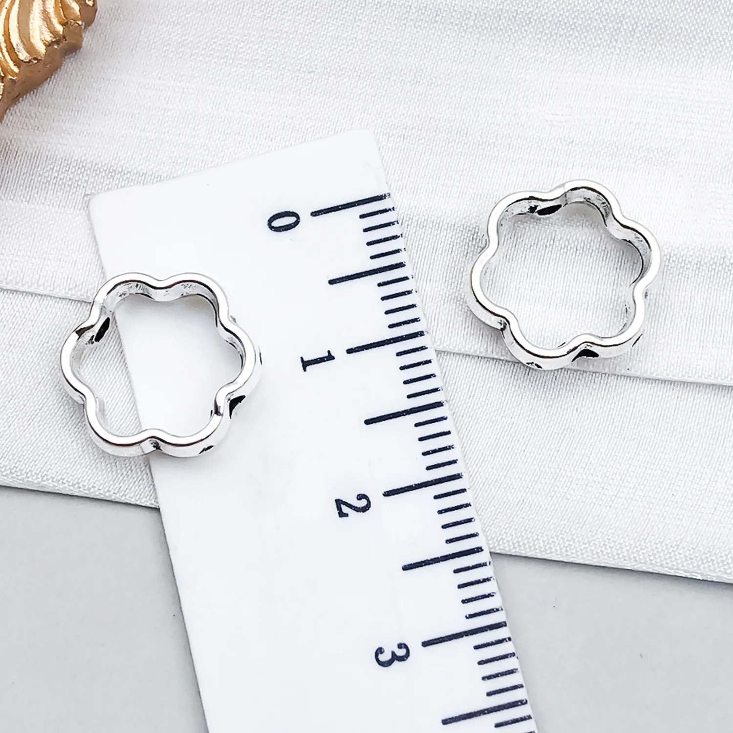 50pcs Star Bead Frames Double Hole Frames for DIY Jewellery Making