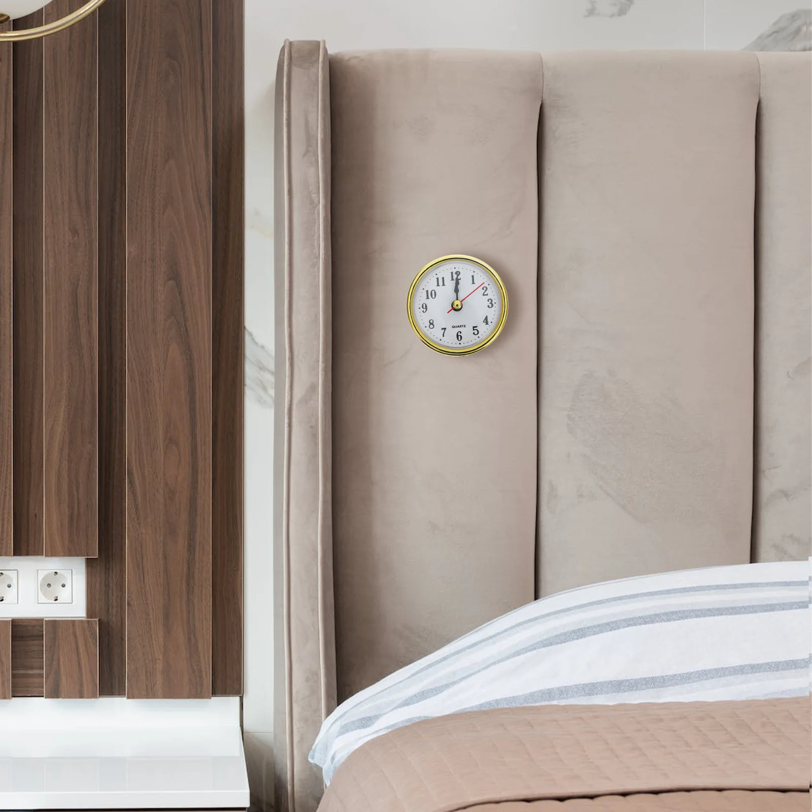 

Round Clock Head Insert Vintage Simple Clock Insert DIY Quartz Mechanism Silent Movement Durable for Home and Craft Use