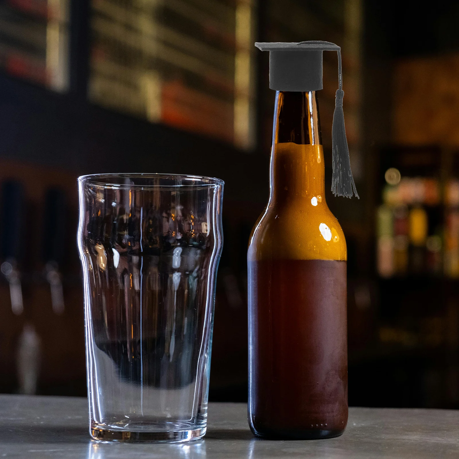 

10Pcs Graduation Bottle Toppers Mini Hats with Tassel for Wine Bottles and Party Decorations Graduation Wine Bottle Topper