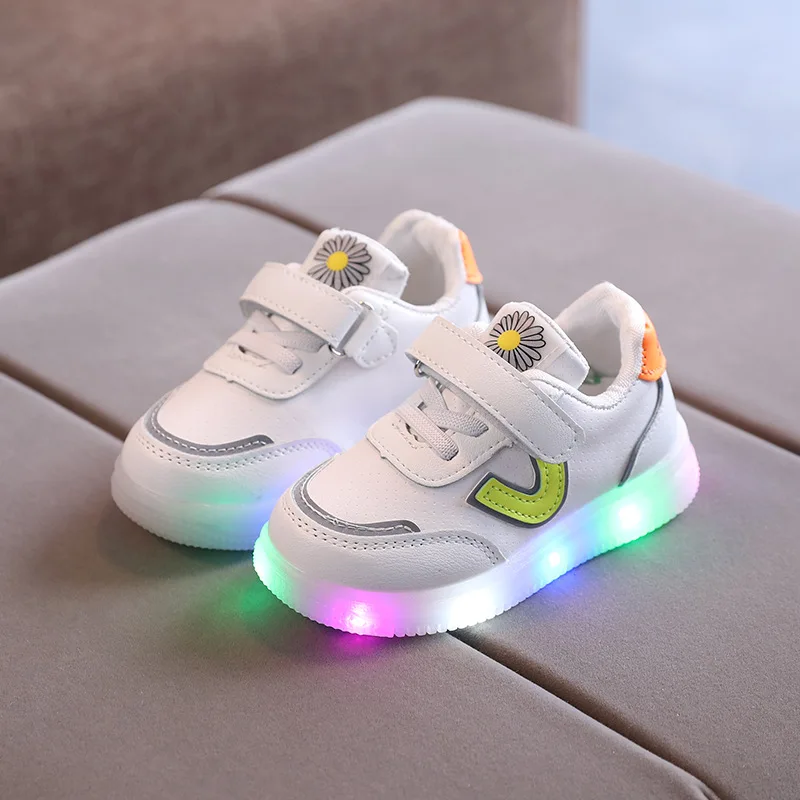 Children LED Shoes PU Leather Girls Casual Shoes Soft Sole Luminous Sneakers Kids Boys Soft Sole Glowing Running Shoes Tenis