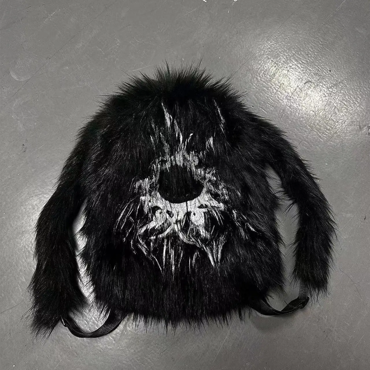 Unisex czarny futrzany plecak o dużej pojemności modne zimowe plecaki imitacja szopa nadruk pluszowa torba Frurry Hiphop torby szkolne