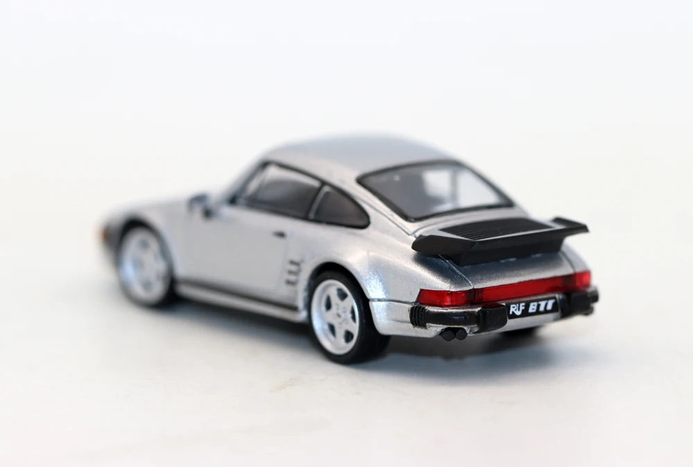 新しい 1/64 スケール RUF BTR 1986 おもちゃの車ダイキャスト合金シミュレーションモデル Para64 によるコレクションギフト