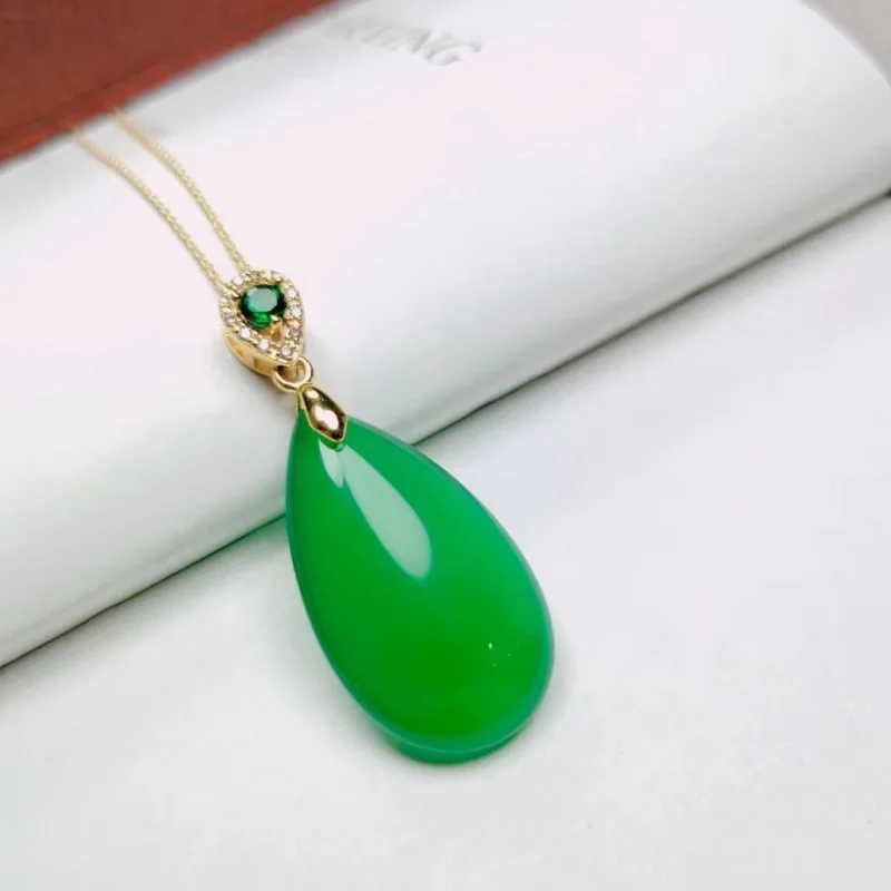 

Женское ожерелье с подвеской из халцедона, инкрустированной золотом, модное и универсальное.