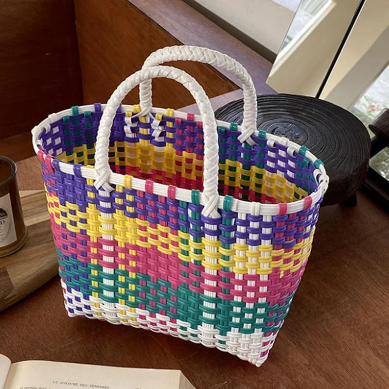 Borsa Tote di grande capacità borsa da donna per le vacanze di moda nuova borsa da spiaggia estiva in plastica portatile intrecciata a mano