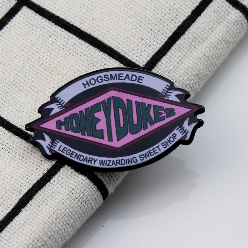 Wizarding World Honeydukes Enamel Pin Magic Sweet Candy Fudge Chocolate Alas Earwax Dessert Brooches