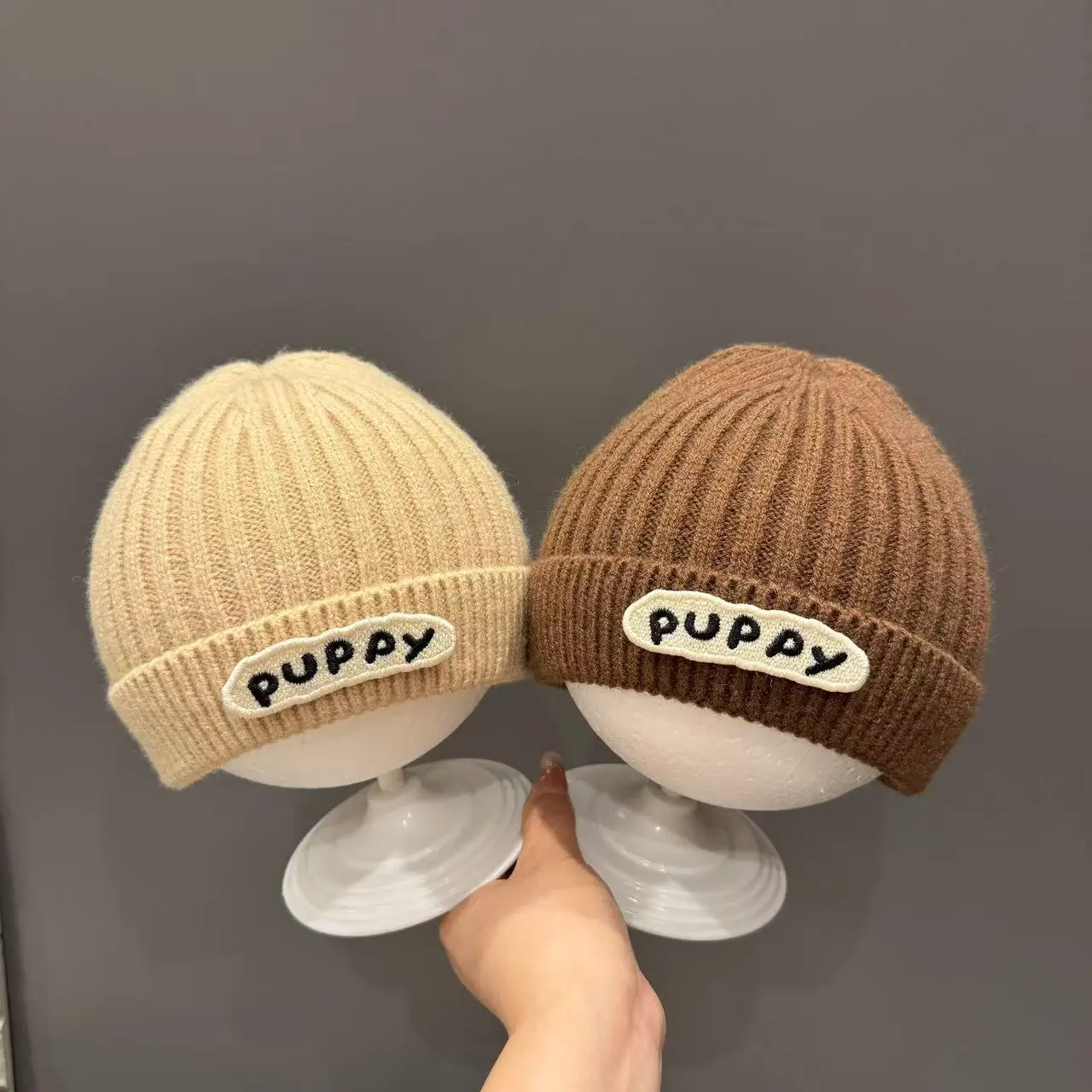 طفل محبوك قبعة الشتاء رسالة قبعة الأذن حماية الدافئة وسميكة البلوز الوليد لوازم الهدايا زارا الاطفال الفتيات 2025