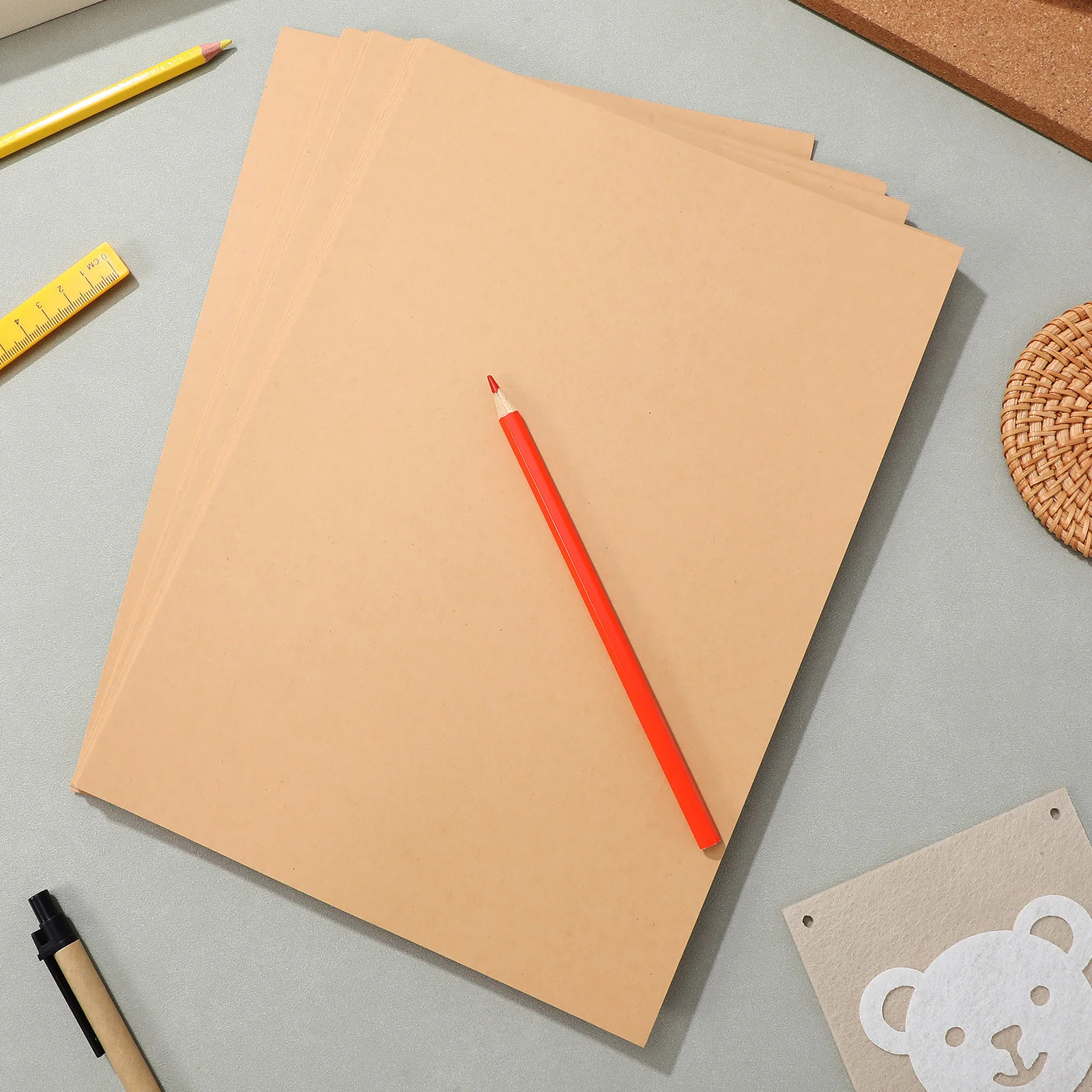 

100Pcs Kraft Paper Cardstock Brown 150gsm Thick Sheets for DIY Crafts Scrapbooking Invitations Handmade Projects