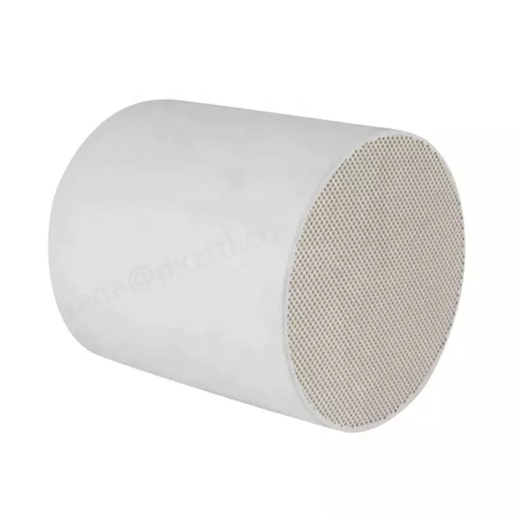 White Extruder Honeycomb Ceramic Monolith Catalyst Support