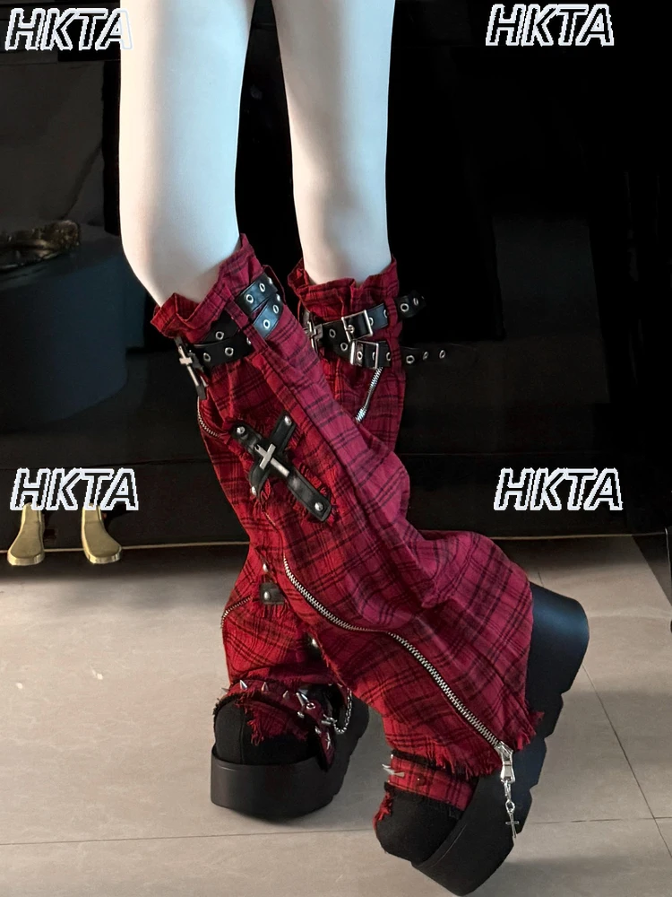 Subcultura gótica oscura 2025 nuevas cubiertas de pierna a cuadros Lolita Y2k Punk personalidad remachado chica caliente calentador de piernas accesorios de ropa mujeres