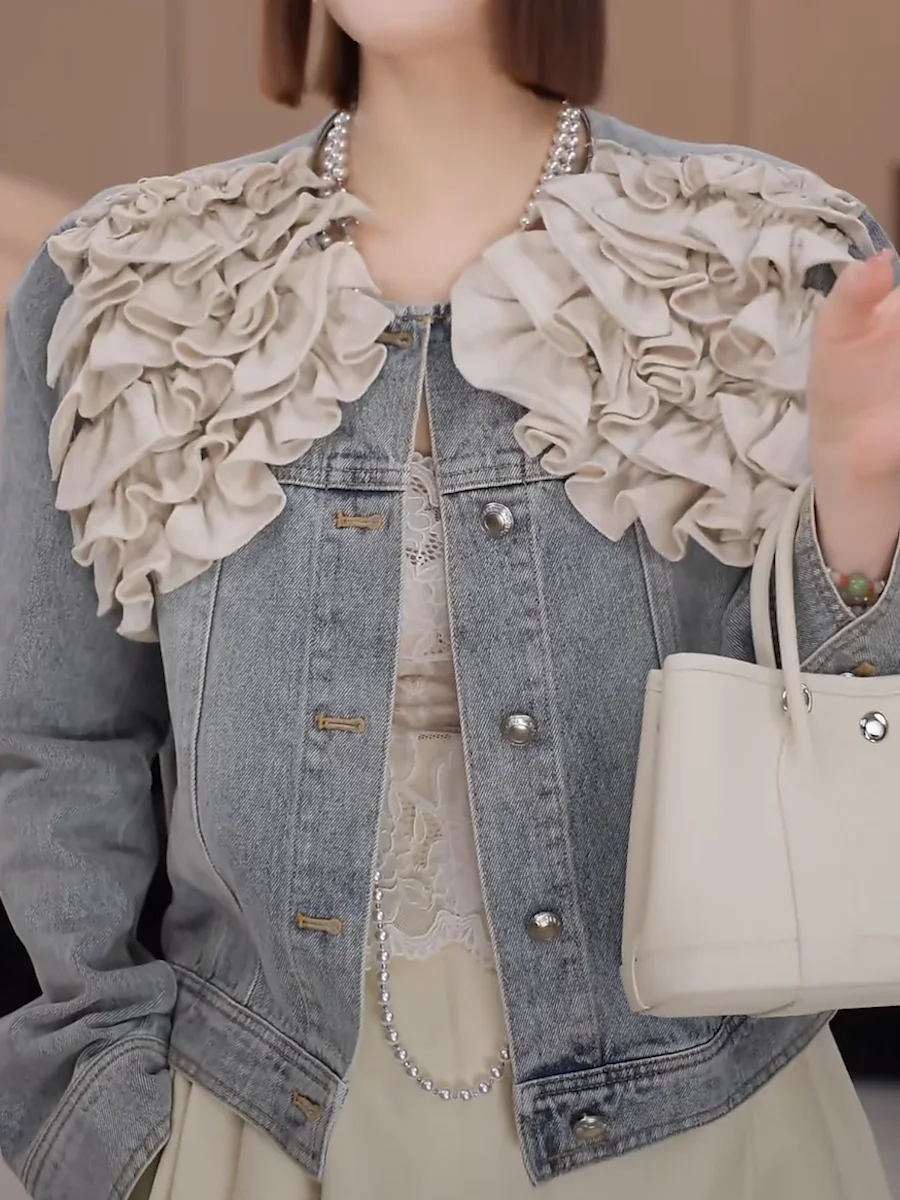 Women's 2025 Spring New Fashion Denim Coats Long-sleeve Short Style Denim Jackets Loose Comfort Trend Female Single Breasted Top