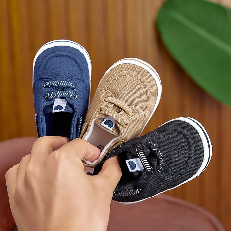 Spring and Autumn Season, Suitable for 0-1 Year Old Boys and Girls, Cloth Shoes, Daily Casual Shoes, Simple and Comfortable Slip-On Baby Walking Shoes, Suitable for Both Indoor and Outdoor Use