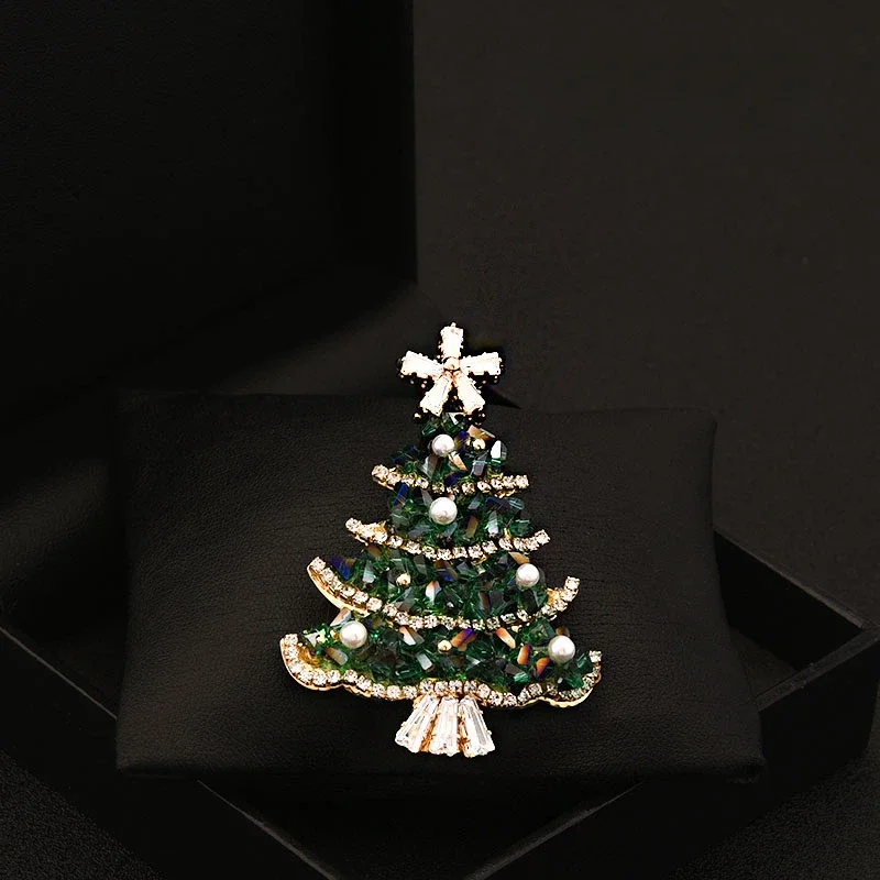 

Green Christmas Tree Brooch Gifts Luxury Clothes Accessories High Sense Crystal Pin Coat Suit Corsage Women's Neckline Jewelry