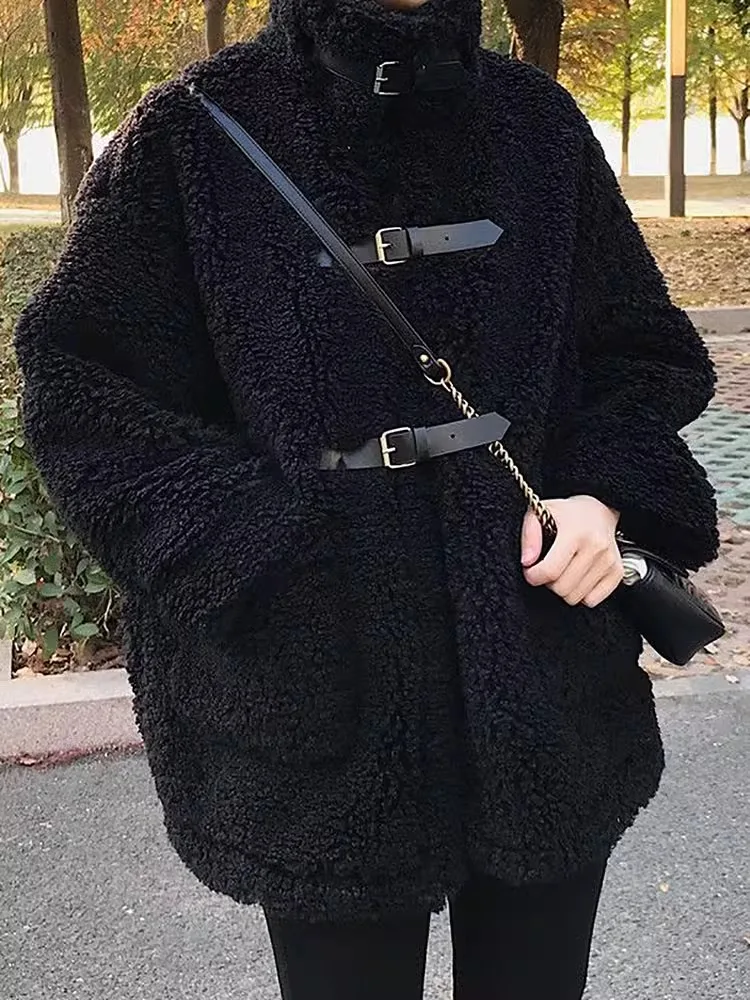 

Шуба средней длины из овечьей шерсти для женского зимнего меха, простые и толстые меховые частицы, повседневное пальто средней длины