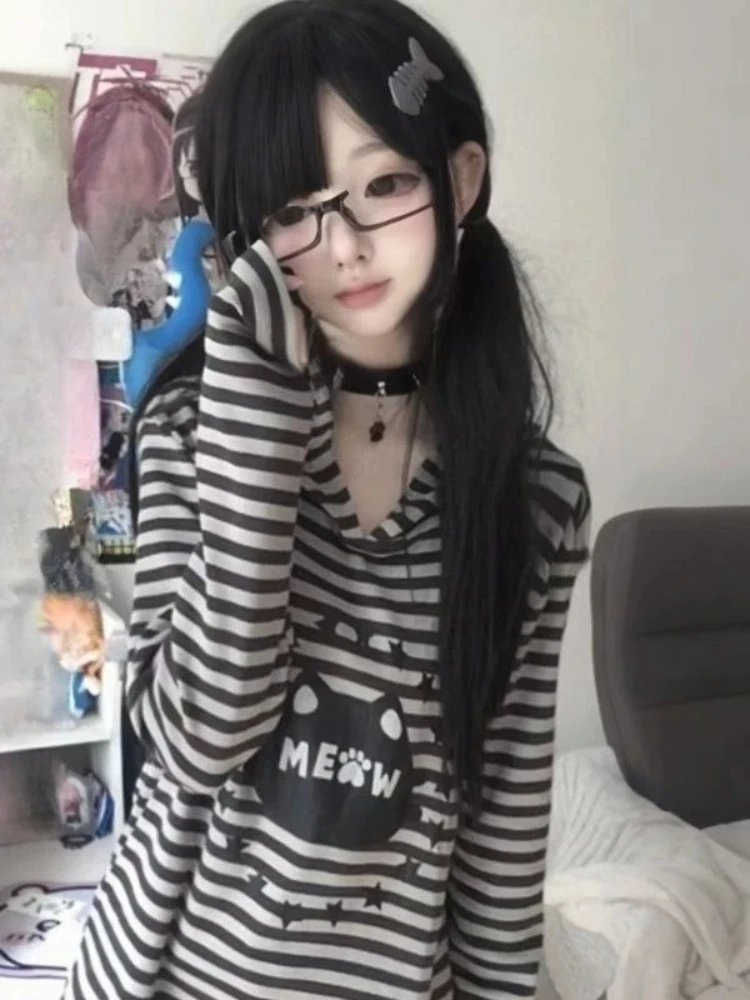 

Japan Harajuku Loose Striped Casual Long Sleeve T Shirts Y2k Subculture Hooded Sweatshirts 2000s Gothic Autumn Hooded Tees Chic