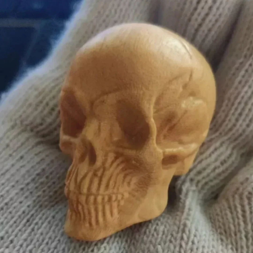 Boxwood Carved Skull Statue Hand Carving Wooden Art Sculpture Decor