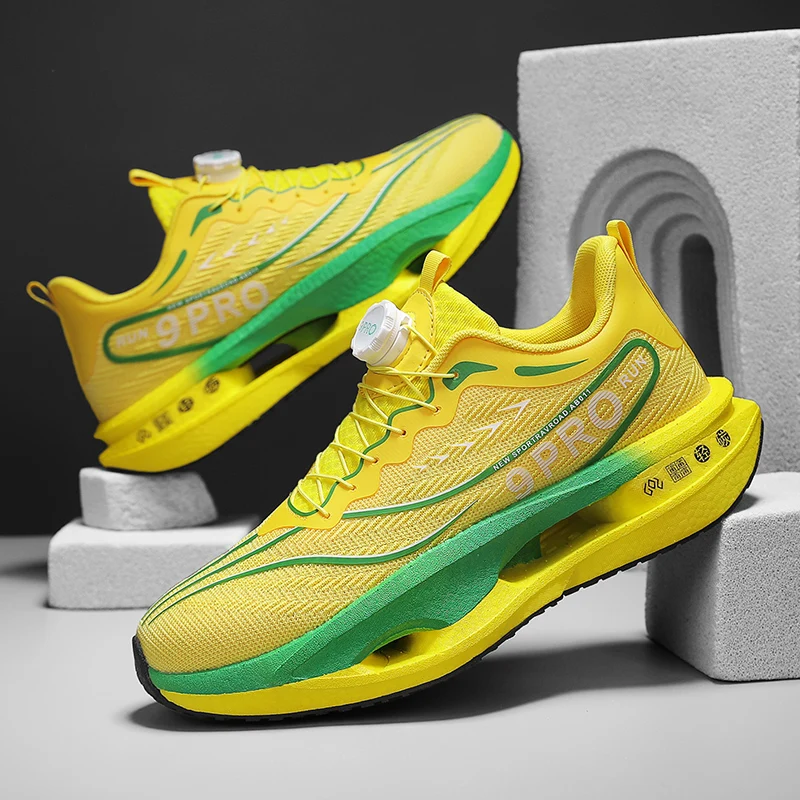 

New Cushioning Running Shoes for Men Lightweight Carbon Plate Sneakers Man Training Shoes Non-slip Outdoor Women's Jogging Shoes