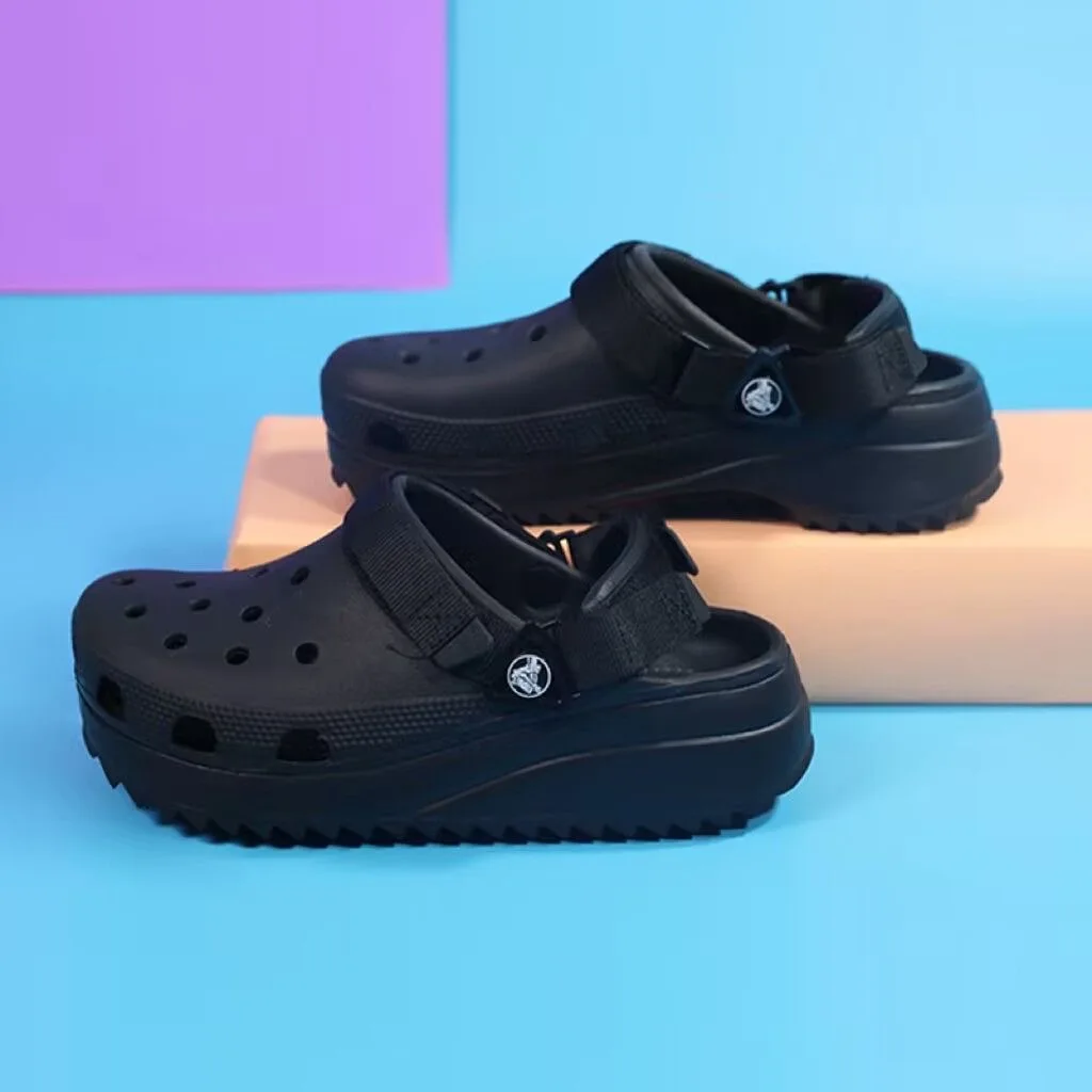 Crocs klassische erhöhte Plattform Clogs mit bunten Trägern trend ige Sohlen Closed-Toe Slip-Ons Outdoor atmungsaktive Strands chuhe