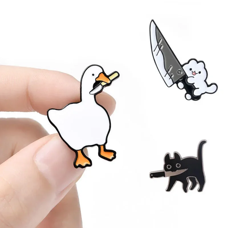 

Ins Tide Creative Cartoon Untitled Goose Game Game Big Goose Brooch Cute Enamel White Goose Badge all-match Clothing Accessories